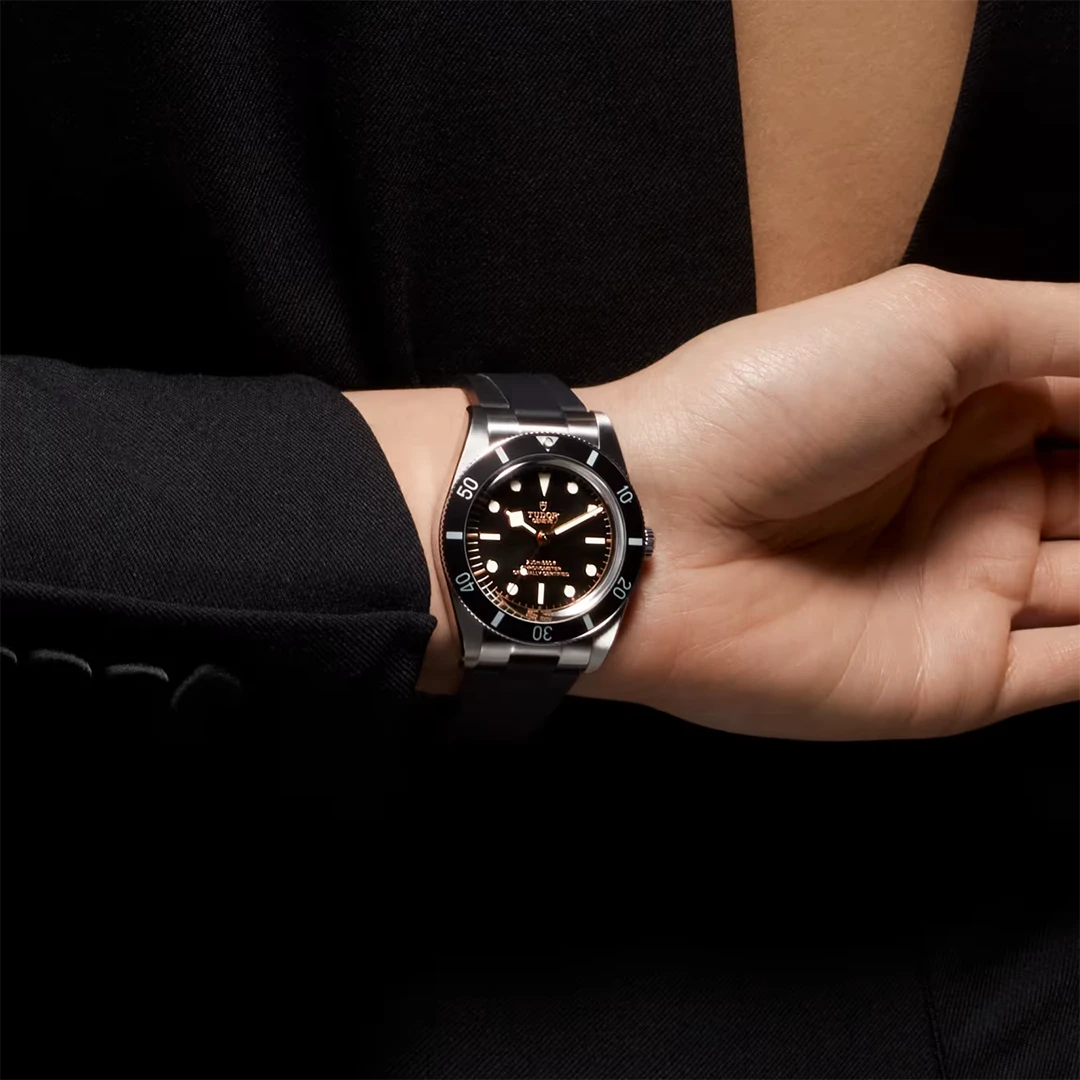 Black Bay 54 Series Heritage Diver - 37mm Black Dial with High-Performance Rubber Strap - Image 4