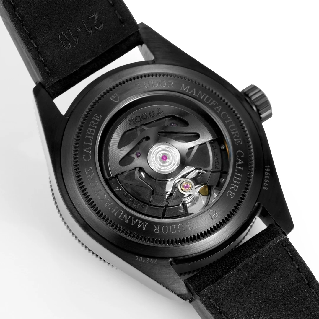 Black Bay 41mm All-Black Ceramic Style Watch - Matte Black "Stealth" Divers Watch - Image 5